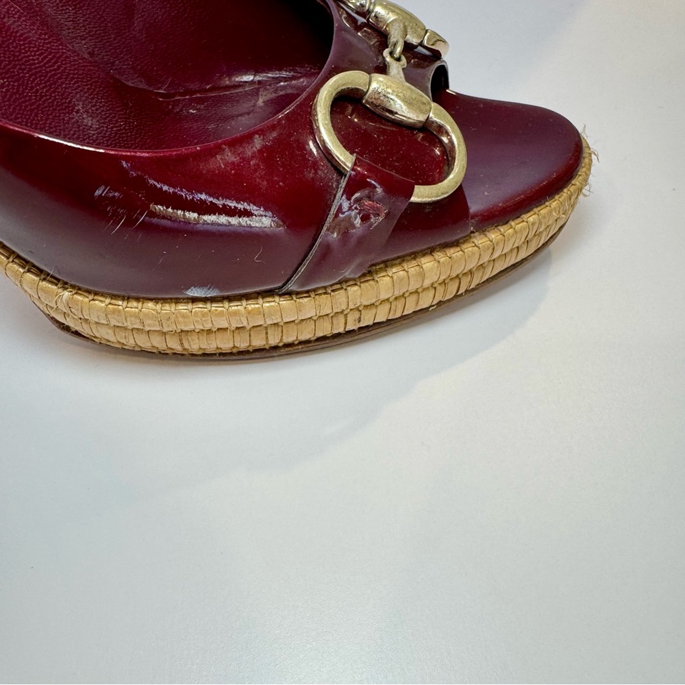 Gucci Burgundy Patent Leather Sandal W Bamboo Platform & Horsebit Accent Sz 8.5 - Picture 12 of 15